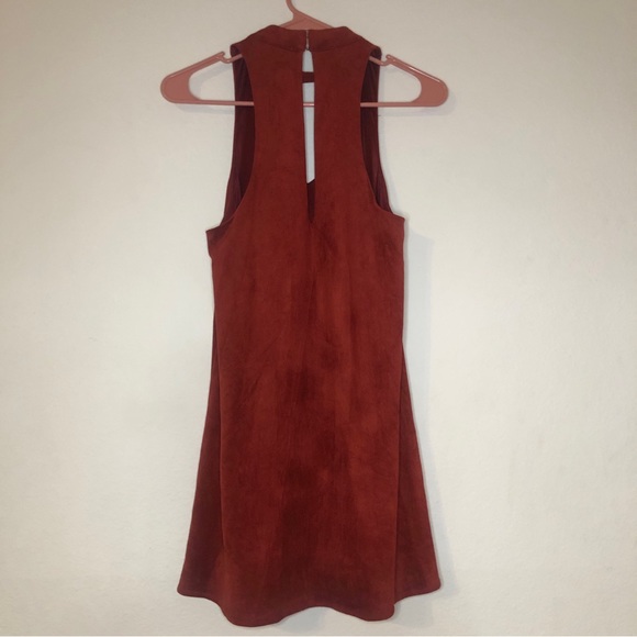 Olivaceous Rust Faux Suede Mini Dress Sz Small High Neck Keyhole Back - Picture 4 of 8
